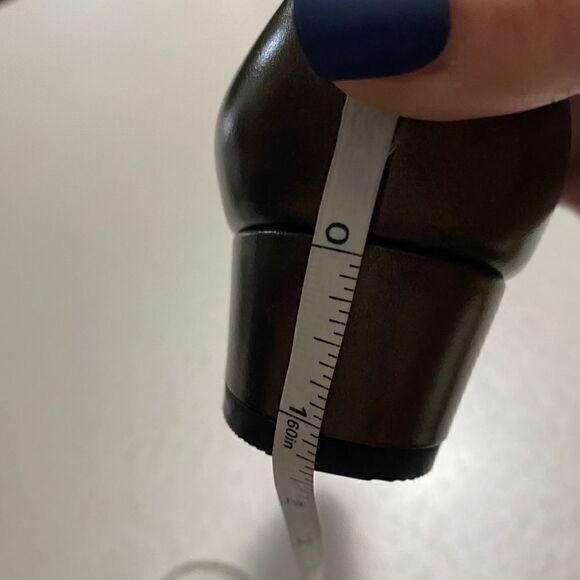 𝅺NATURALIZER Business Pumps with Low Heels and toe cap bronze Sz 6.5 - Picture 6 of 10